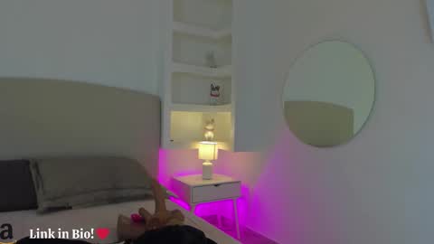 NATHALY  online show from 11/29/25, 10:40