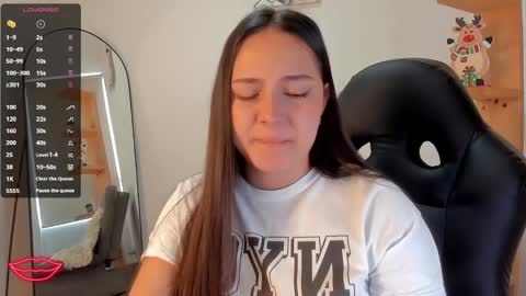 nathalyxx_ online show from 12/13/24, 02:16