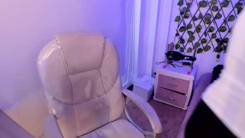 nathalyy_ds online show from 09/20/25, 07:26