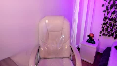 Snapshot of nathalyy_ds chatting on 02/10/26, 07:18 nathalyy_ds online show from 02/10/26, 07:18