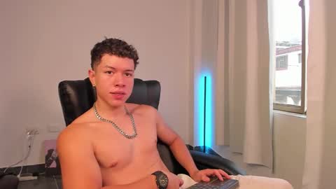 Snapshot of nathan_blake_ chatting on 09/08/25, 06:40 Nathan online show from 09/08/25, 06:40