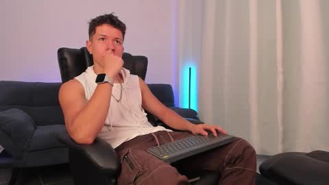 Snapshot of nathan_blake_ chatting on 09/22/25, 09:17 Nathan online show from 09/22/25, 09:17