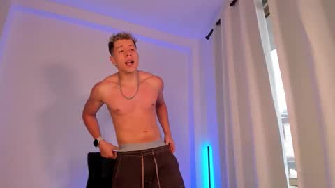 Snapshot of nathan_blake_ chatting on 10/13/25, 06:41 Nathan online show from 10/13/25, 06:41