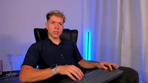 Snapshot of nathan_blake_ chatting on 11/09/25, 05:22 Nathan online show from 11/09/25, 05:22