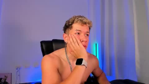 Snapshot of nathan_blake_ chatting on 11/22/25, 08:08 Nathan online show from 11/22/25, 08:08