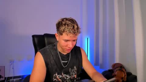 Snapshot of nathan_blake_ chatting on 12/04/25, 07:55 Nathan online show from 12/04/25, 07:55