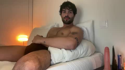 Nathaniel online show from 05/07/26, 06:24
