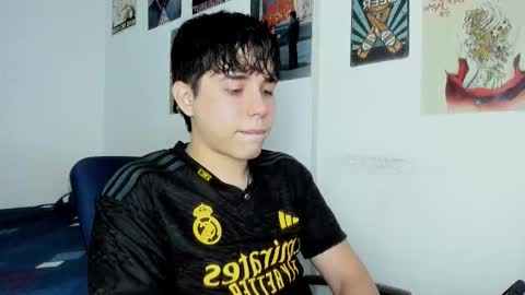 Snapshot of nathan_galanis chatting on 01/17/26, 01:21 nathan online show from 01/17/26, 01:21