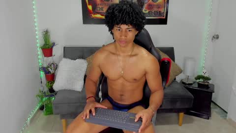 Snapshot of nathan_sexy247 chatting on 02/01/25, 02:13 Nathan online show from 02/01/25, 02:13