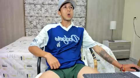 Snapshot of nathan_walkerr chatting on 02/17/26, 02:41 Nathan online show from 02/17/26, 02:41