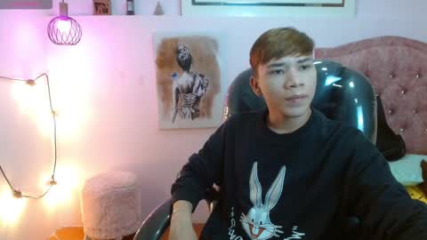 Snapshot of nathanclay chatting on 11/09/25, 03:27 nathanclay online show from 11/09/25, 03:27