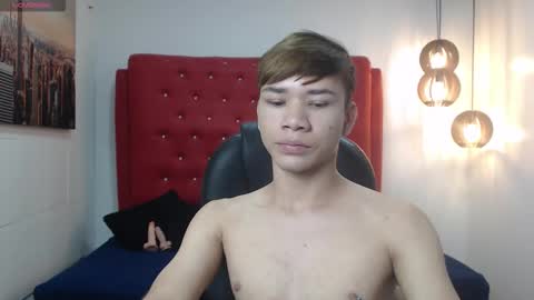 Snapshot of nathanclay chatting on 11/28/25, 05:04 nathanclay online show from 11/28/25, 05:04