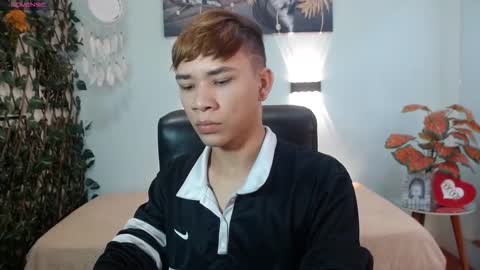 Snapshot of nathanclay chatting on 12/21/25, 03:46 nathanclay online show from 12/21/25, 03:46