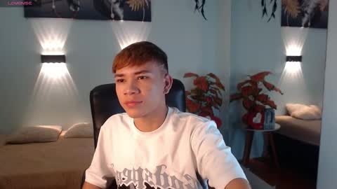 Snapshot of nathanclay chatting on 01/14/26, 03:56 nathanclay online show from 01/14/26, 03:56