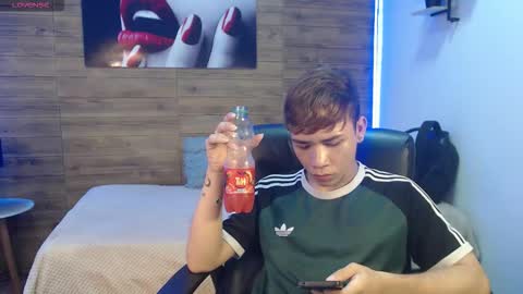 Snapshot of nathanclay chatting on 02/11/26, 03:22 nathanclay online show from 02/11/26, 03:22