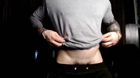 Snapshot of nathaniel_13 chatting on 06/15/26, 08:00 NathanielFlex online show from 06/15/26, 08:00