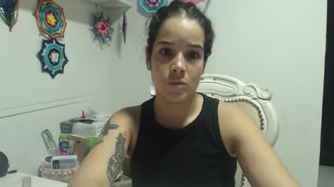 Snapshot of nathy_rock chatting on 11/02/25, 12:46 Nathalia online show from 11/02/25, 12:46
