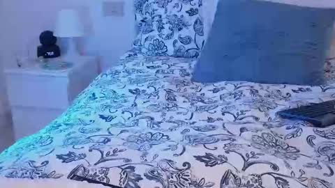 IRIS online show from 11/01/25, 06:59