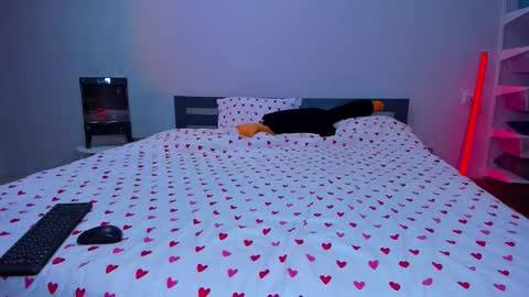 Tisha online show from 11/04/25, 02:38