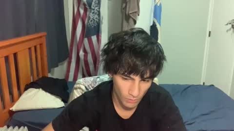 Snapshot of native_boy2 chatting on 12/22/25, 08:11 native_boy2 online show from 12/22/25, 08:11