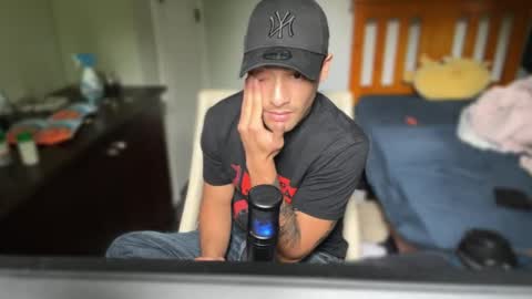 Snapshot of native_boy2 chatting on 02/28/26, 01:28 native_boy2 online show from 02/28/26, 01:28