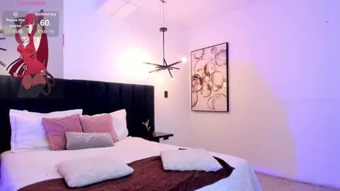 Snapshot of nattashaa7 chatting on 11/24/25, 11:43 nattashaa online show from 11/24/25, 11:43