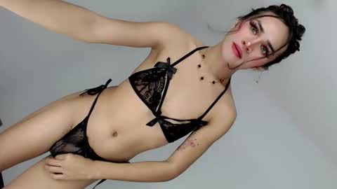 Snapshot of nattayah chatting on 03/16/26, 02:43 Nathalie smith online show from 03/16/26, 02:43