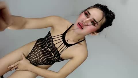 Snapshot of nattayah chatting on 03/18/26, 08:50 Nathalie smith online show from 03/18/26, 08:50