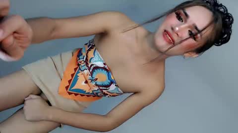 Nathalie smith online show from 05/15/26, 04:52