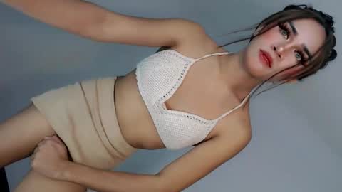 Nathalie smith online show from 05/17/26, 05:05