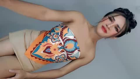 Nathalie smith online show from 05/23/26, 06:29