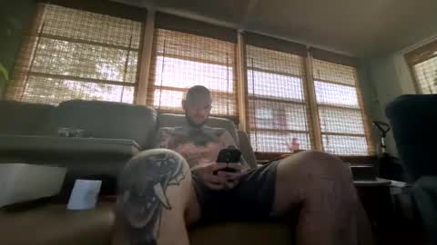 Snapshot of natti_daddy chatting on 05/19/26, 11:33 Nattidaddy online show from 05/19/26, 11:33