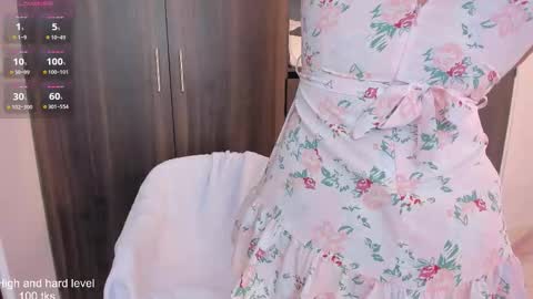 Snapshot of natty_bush chatting on 12/19/25, 06:15 Nathalie online show from 12/19/25, 06:15