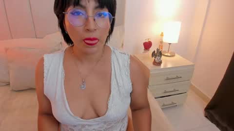Nathalie online show from 05/08/26, 09:42