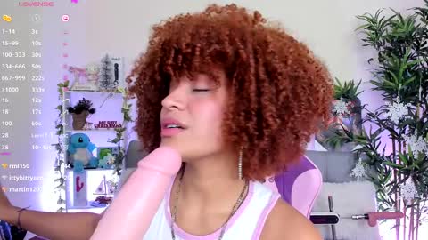 Snapshot of natty_romanof_1 chatting on 12/12/24, 03:59 natty online show from 12/12/24, 03:59