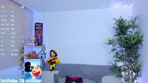 Snapshot of natty_romanof_1 chatting on 10/15/25, 10:26 natty online show from 10/15/25, 10:26