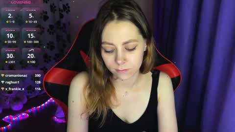 natural_babe666 online show from 12/15/24, 01:00