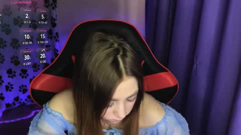 natural_babe666 online show from 01/11/25, 10:19