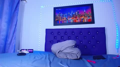  Annie  online show from 03/08/25, 06:21