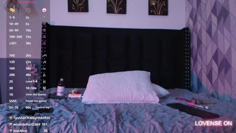 Gwen  online show from 01/30/25, 01:33