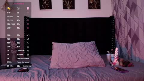 Gwen  online show from 02/01/25, 06:40