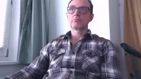 naturista25 online show from 10/15/25, 02:17