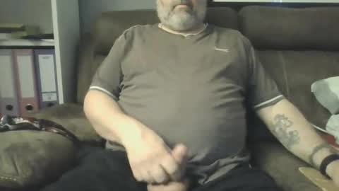 Snapshot of naturistmale45 chatting on 12/18/24, 01:45 naturistmale45 online show from 12/18/24, 01:45