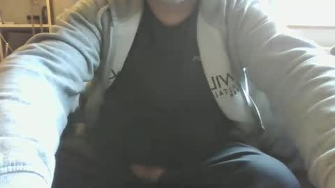 Snapshot of naturistmale45 chatting on 03/06/25, 01:46 naturistmale45 online show from 03/06/25, 01:46