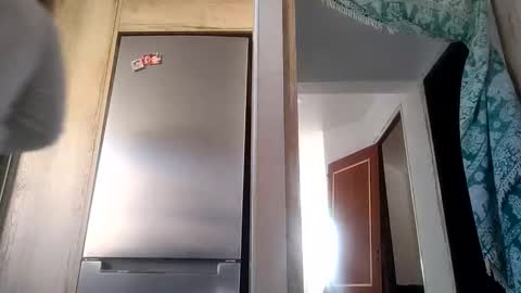 Snapshot of naturistoflife chatting on 04/08/26, 05:24 Luna online show from 04/08/26, 05:24