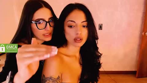 Natalia  Valeria online show from 01/20/25, 01:21