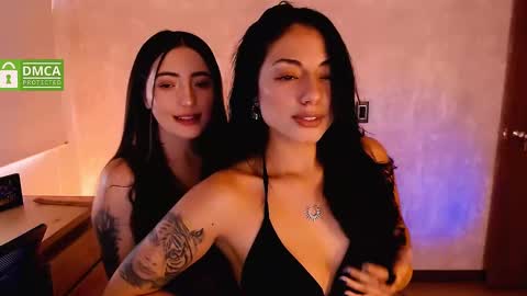 Natalia  Valeria online show from 02/01/25, 05:58