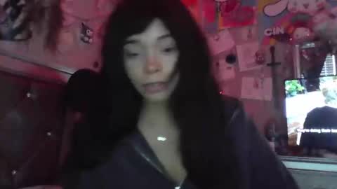 Snapshot of natxurall chatting on 09/17/25, 12:56 Amara rose online show from 09/17/25, 12:56