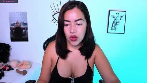 Natalia online show from 01/09/25, 03:34