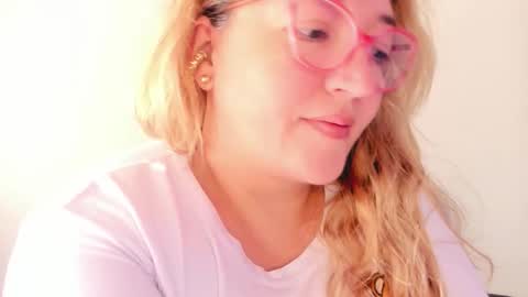 Snapshot of naty__mature_ chatting on 12/01/25, 11:37 Nataly online show from 12/01/25, 11:37